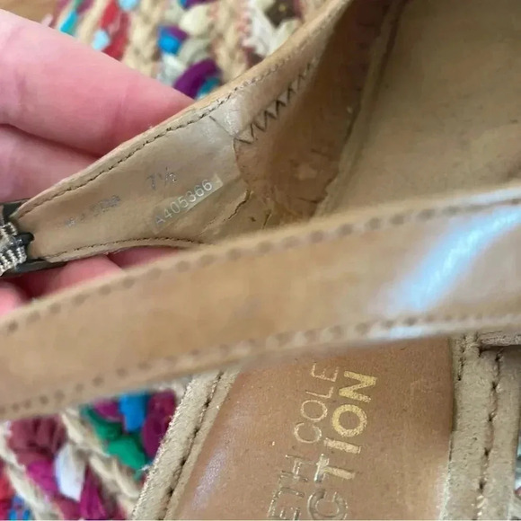 Kenneth Cole  Reaction tan leather wedges - Picture 2 of 5